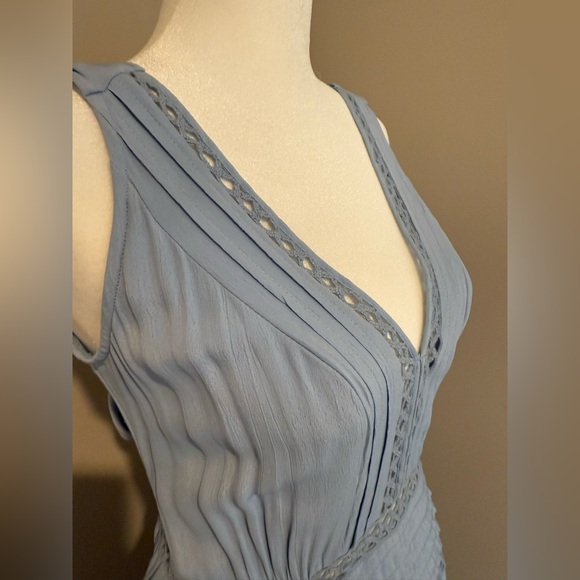 Reiss stunning blue dress size 4 never worn
Open back with tie - Picture 15 of 16